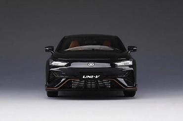 chagan uni v: Changan UNI-V – idman üslublu fastback sedan model avtomobil. Xarici — 1