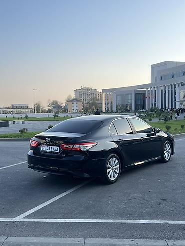 bmw e93: Toyota Camry: 2018 г., 2.5 л, Автомат, Бензин, Седан — 3