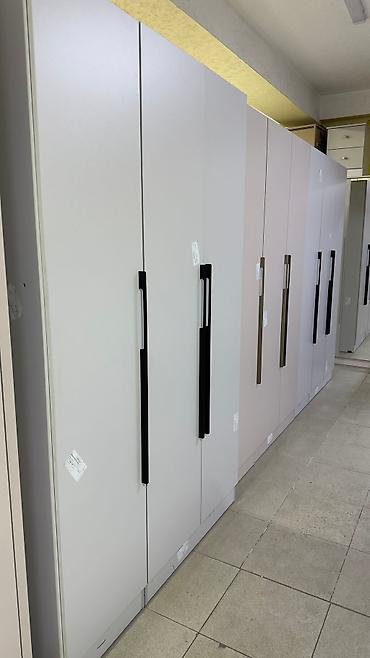 Шкафы для одежды: Шкаф трехдверный из ЛДСП. Качественная фурнитура — 15