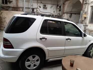 Mercedes-Benz: Mercedes-Benz ML 320: 3.2 l | 1998 il Ofrouder/SUV