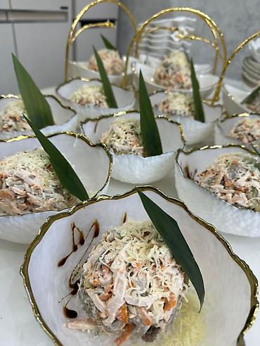 Выездные банкеты: 📌 Услуги Повара на выезд👩🏻🍳👩🏽🍳 📝Меню 📌Закуски :5 видов! at lalafo.kg — 35 Выездные банкеты: 📌 Услуги Повара на выезд👩🏻🍳👩🏽🍳 📝Меню 📌Закуски :5 видов! — 35