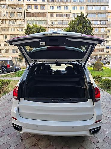 for x5 magic: BMW X5: 2 l | 2017 il Ofrouder/SUV — 7