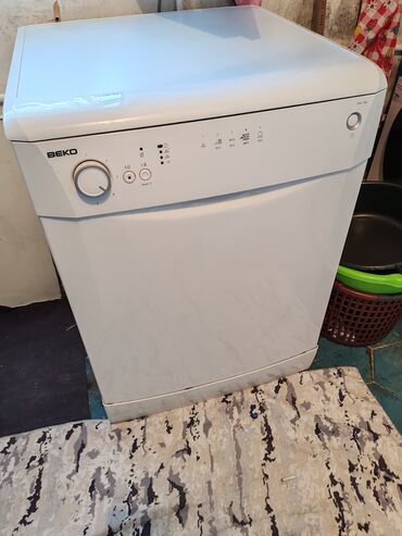 agcaqanad dermani: Qabyuyan maşın Beko, Kompakt, Ayrıca dayanan