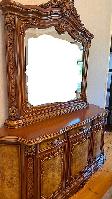 ofis əşyaları: Klassik üslubda böyük güzgülü konsol/bufet dəsti. - Material: təbii — 1