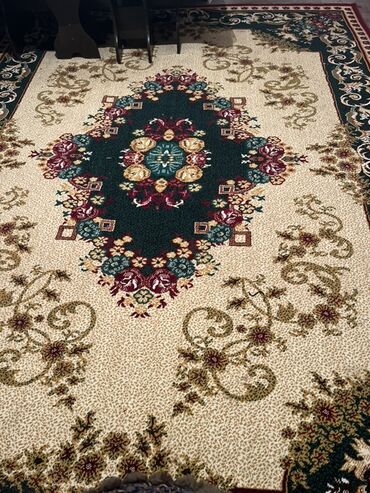 ковры хайтек: Ковер