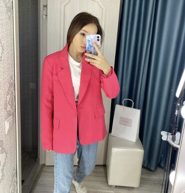 розовый пиджак: XS (EU 34), S (EU 36), M (EU 38), цвет - Розовый