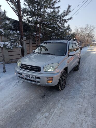 Toyota: Toyota RAV4: 2002 г., 2 л, Автомат, Бензин, Кроссовер