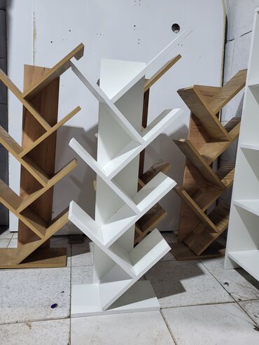 Rəflər: Yeni, Kitab rəfi — 14