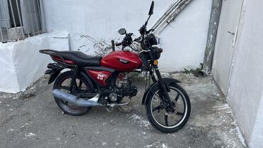 turbo az çeşqa 1.8: Tufan M50 motosiklet Kask ve Wolt çanta verilir - Rəng: qırmızı, qara