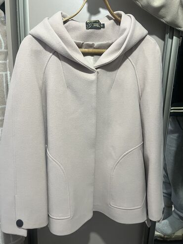 мужское зимнее пальто с капюшоном: Женское укороченное,элегантное пальто с аккуратным капюшоном 😍 В