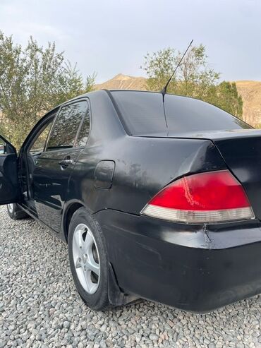 Mitsubishi: Mitsubishi Lancer: 2005 г., 1.6 л, Механика, Бензин, Седан — 3