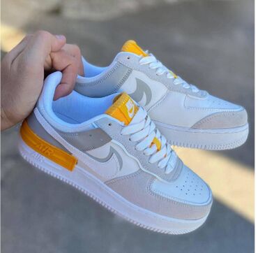 Patike: Nike air force shadow patike

Novo
Brojevi 36 do 46, zavisi od broja — 11
