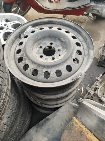 крыло 211: Продаю железные диски Toyota R17 разболтовка 5/114.3