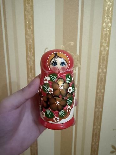 Matryoşka (taxta iç-içə kuklalar) dəsti - Klassik rus matryoşkası, əl