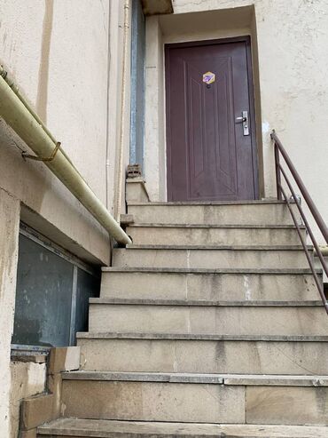 Ofislər: Elimlər metrosuna yaxin ofis kirs baxca psixolojun merkez ümumi sahəsi — 13