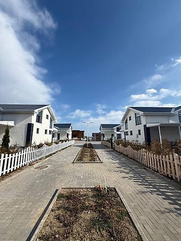 Продажа квартир: 3 комнаты, 57 м² — 4