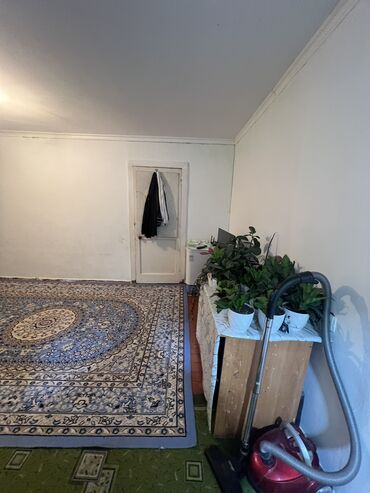 Продажа квартир: 2 комнаты, 40 м², Индивидуалка, 3 этаж, Старый ремонт at lalafo.kg — 10 Продажа квартир: 2 комнаты, 40 м², Индивидуалка, 3 этаж, Старый ремонт — 10