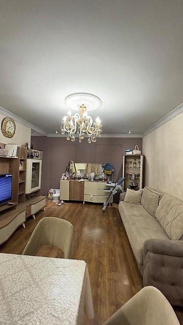 neftciler: İcarəyə verilir 2 otaqlı köhnə tikili 50 m², Neftçilər m. 800 AZN/ay — 1