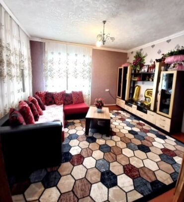 Həyət evləri və villaların satışı: Qəbələnin mərkəzində həyət evi satılır❗️❗️ ●Məkan: Şəhərin mərkəzi — 7