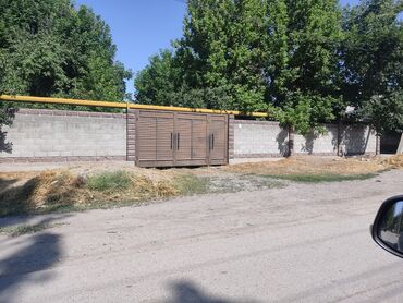 продаю дом в рассрочку в бишкеке: Үй, 58 кв. м, 3 бөлмө, Менчик ээси, Эски ремонт