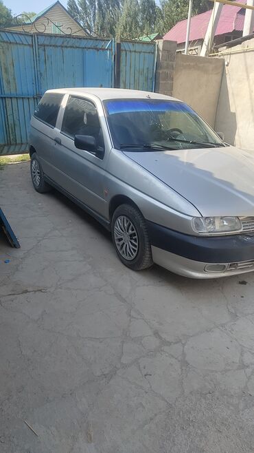 говновоз купить: Alfa Romeo 145: 1997 г., 1.4 л, Механика, Бензин, Купе