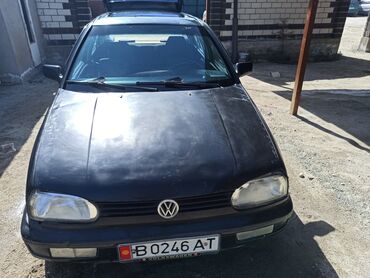 Volkswagen: Volkswagen Golf: 1992 г., 1.8 л, Механика, Бензин, Седан