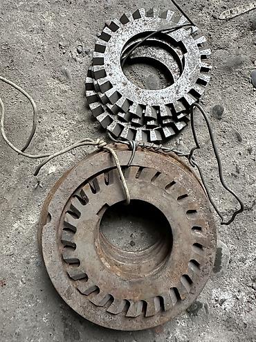 Промышленные холодильники и комплектующие: -ИСПАРИТЕЛИ: 2 м 6000 сом. -ИСПАРИТЕЛИ: продувной 1,6м 16000 — 21