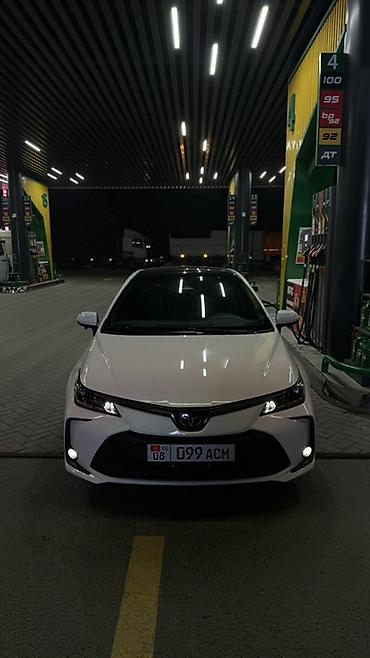 авто лейлек: Toyota Corolla: 2025 г., Гибрид, Седан — 2