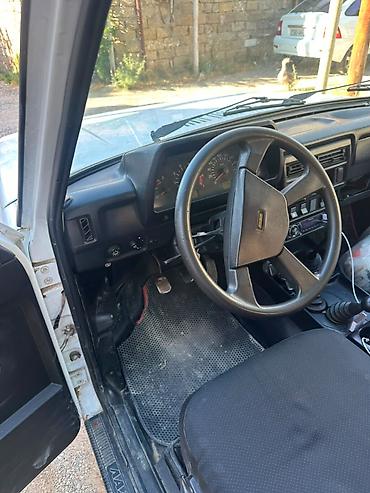 ravon r4 lizing: VAZ (LADA) 4x4 Niva: 1.7 l | 2012 il 240000 km Ofrouder/SUV — 3