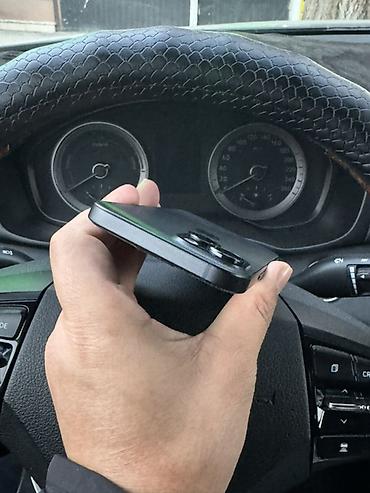 Apple iPhone: IPhone 14, Б/у, 128 ГБ, Midnight, Кабель, 100 % — 9