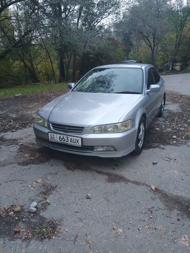 стекло подъёмник на спринтер: Honda Accord: 2001 г., 1.8 л, Автомат, Газ, Седан