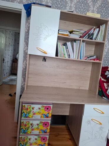 Digər mebel: SehraYazı stolu 150 manat
Ünvan binəqədi
Zəhra🌷1529ş
