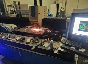 Ostali alati i mašine: Usluzno secenje metala,prohroma,aluminijuma,mesinga po kvalitetnim i — 1