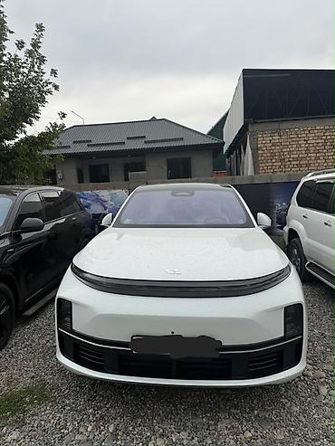 статер: Lixiang L7: 2023 г., 1.5 л, Робот, Гибрид, Кроссовер — 1