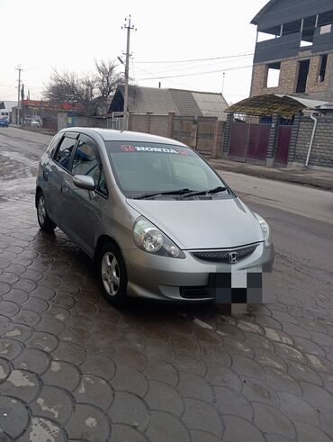 фит ош: Honda Fit: 2004 г., 1.3 л, Вариатор, Бензин, Хетчбек