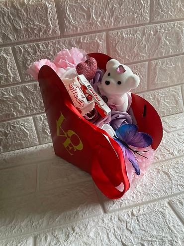 Praznična dekoracija: 🌸🌷 cvetni box setovi 🌷🌸 tražiš savršen poklon koji ostavlja bez daha? — 5