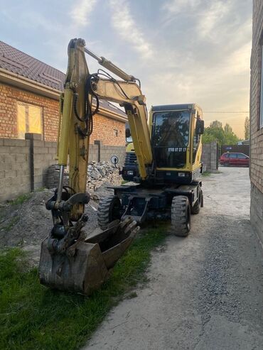 Другой транспорт: Сатылат 2010 карейис абалы жакшы женил машинага алмашуу жолдору