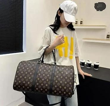 Çantalar: Səyahət üçün iri ölçülü “duffle/keçid çantası” modeli yeni çantalar — 2