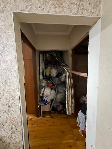 лумумбы: 3 комнаты, 58 м², Кудайберген авторынок 104 серия, 3 этаж — 10