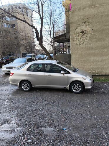 Honda: Honda Fit Aria: 2003 г., 1.4 л, Вариатор, Бензин, Седан