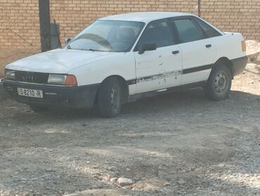 ауди матор 2: Audi 80 B3, белый седан. - Кузов: 4 двери, бампера и молдинги черного