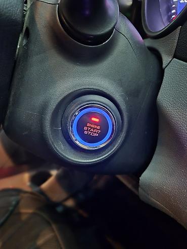 bmw e 39: Hyundai Elantra: 1.8 l | 2014 il Sedan — 5