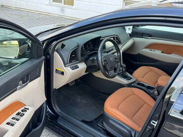 Hyundai: Hyundai Elantra: 0.2 l | 2017 il Sedan — 8