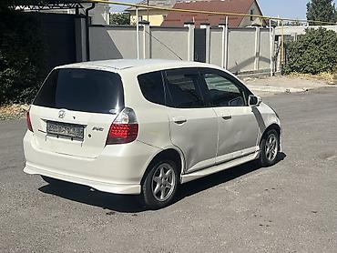 rx 3: Honda Fit: 2002 г., 1.3 л, Бензин — 4