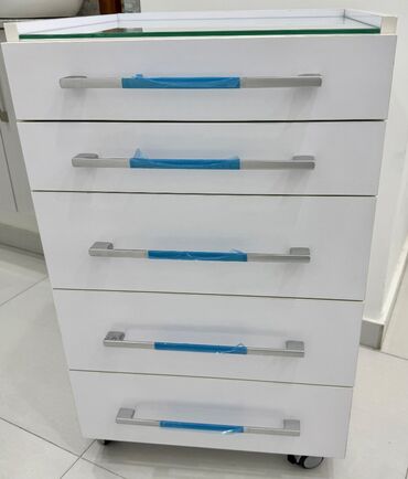 Rəflər, etajerkalar: Ideal veziyyetde tibbi sürmeli şkaf satiram 1 il işlenilib çox rahat — 4