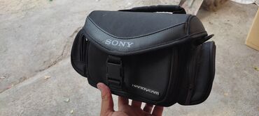 спортивные сумки: Сумка для фото камеры, состояние как новое. размеры: длина 30cm