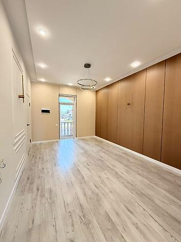 Үйлөрдү сатуу: 4 бөлмө, 165 м², 2 соток, Бишкек — 6