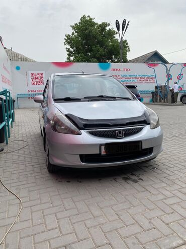 продаю хонда: Honda Jazz: 2002 г., 1.5 л, Типтроник, Газ, Хетчбек