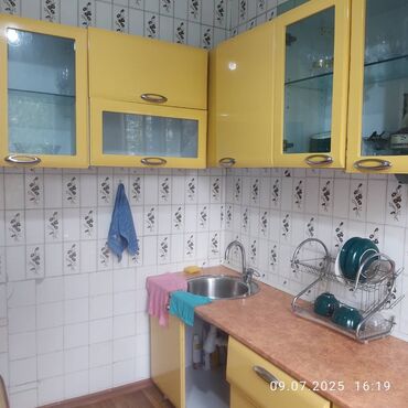продажа квартир трёх комнатную восток 5: 2 комнаты, 48 м², 105 серия, 2 этаж, Старый ремонт