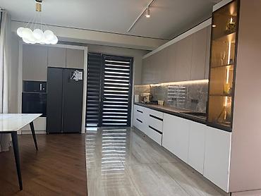 Продажа домов: 6 комнат, 170 м², 5 соток, Бишкек, Собственник — 2